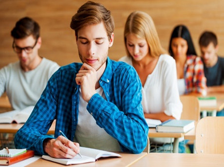 考生该如何判断是否需要再考一次SAT考试？
