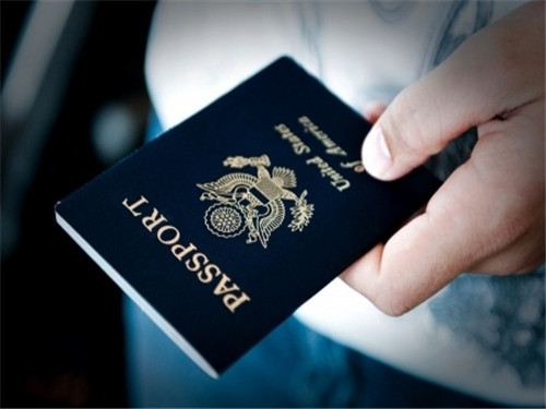 美国护照4月2日起涨价 手握offer的准留学生们抓紧时间办理!