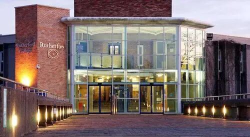 聚焦 26fall 留学!英国两大名校合并成立首所 “超级大学”,QS 排位冲击几何?图3