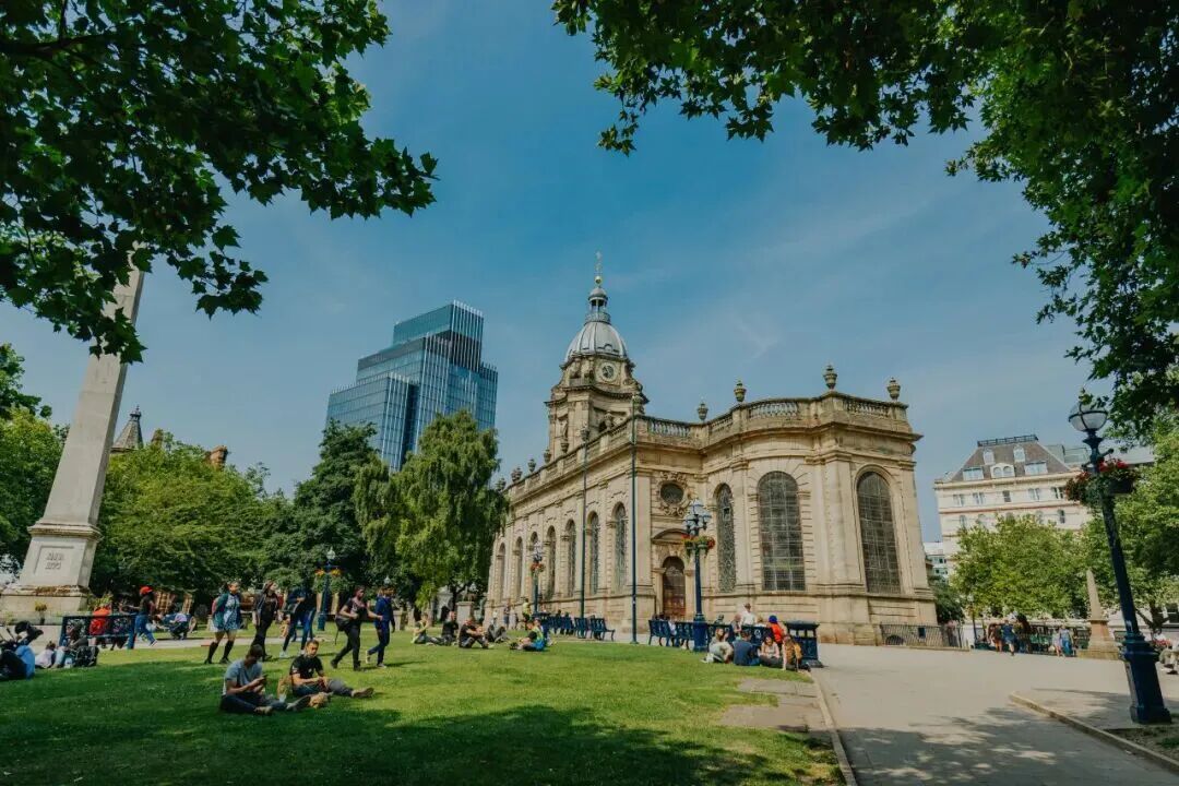 英国就业市场变天?伯明翰大学登顶最受雇主欢迎榜,帝国理工霸占薪资榜首!图8