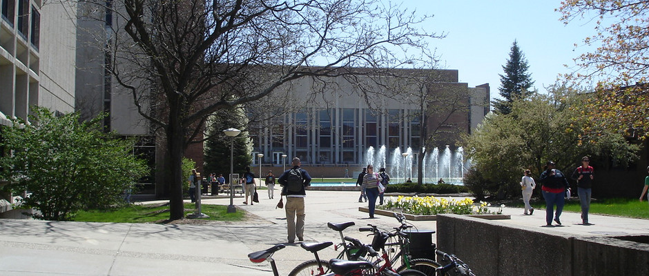 西密歇根大学全景图片