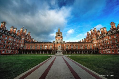 伦敦大学皇家霍洛威学院全景图片