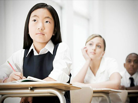 【雅思大作文真题范文解读】是否同意题型教育类话题