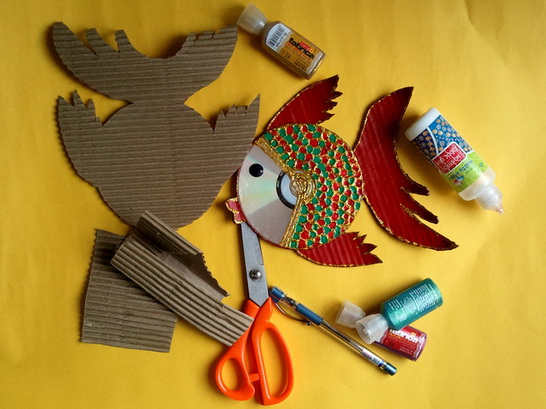 雅思写作真题范文教育类话题--奖励该给谁