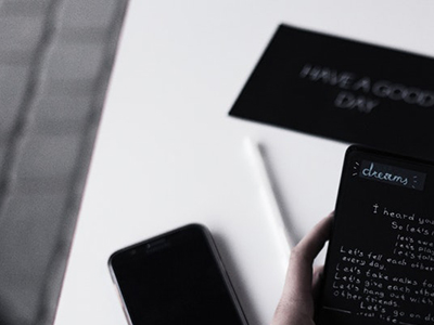 雅思范文丨雅思写作大作文真题范文之：手机互联网在人际关系的作用